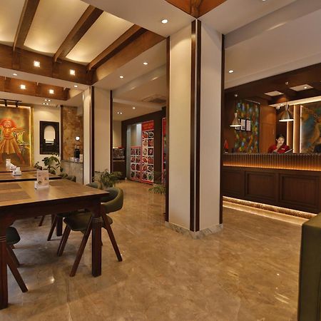 Lakhey Hotel Катманду Экстерьер фото