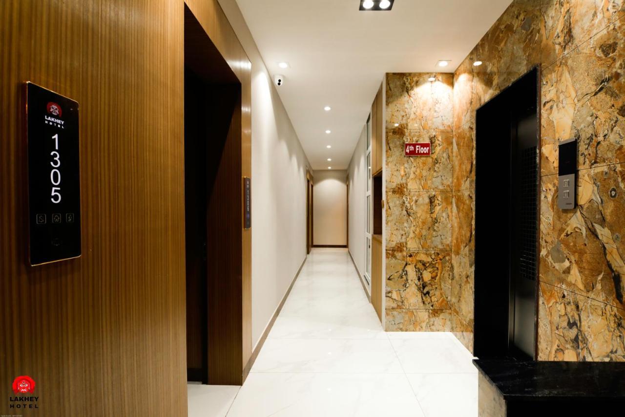 Lakhey Hotel Катманду Экстерьер фото